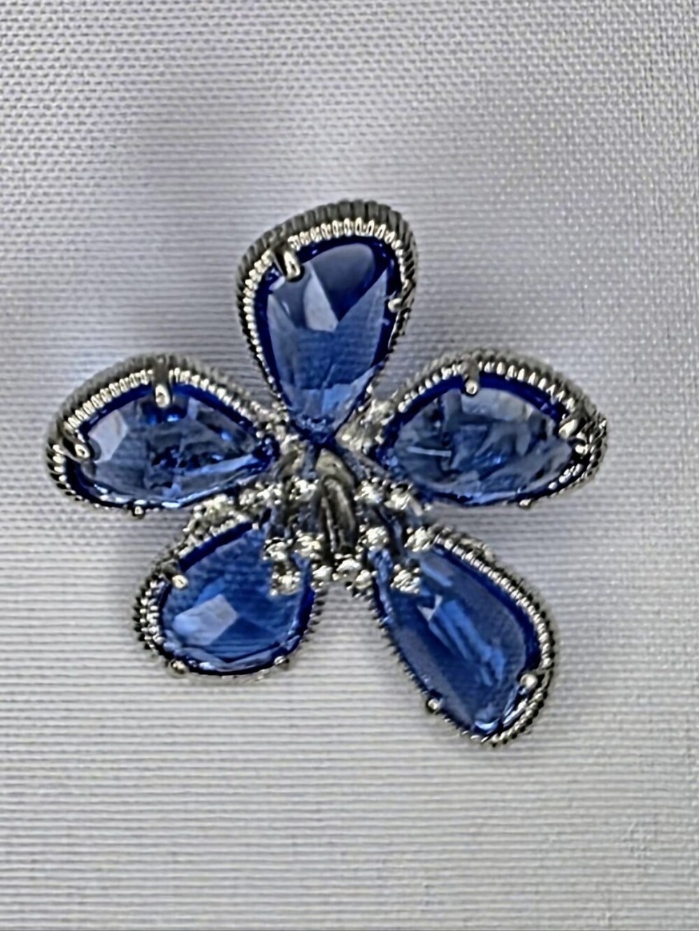 Blue Crystal Flower Brooch Silver Tone Floral Pin Sparkly Rhinestone Statement